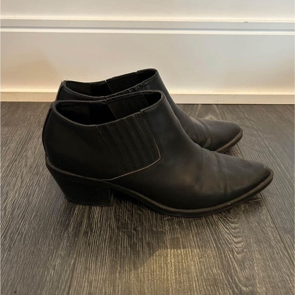 STEVE MADDEN leather booties - Picture 2 of 3